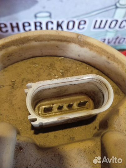 Насос топливный Volkswagen Passat B5