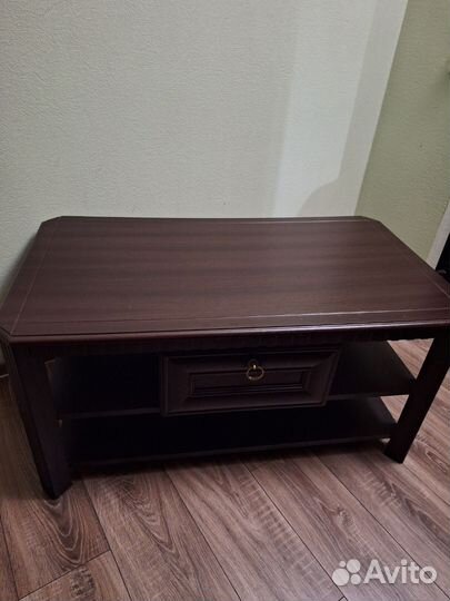 Тумба под телевизор дерево