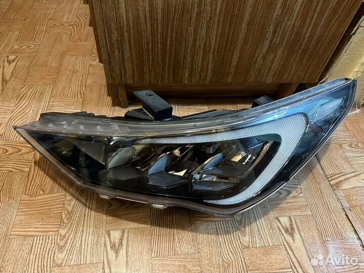 Фара передняя левая Hyundai Solaris 2 LED 20