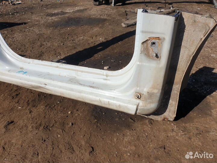 Порог правый со стойкой Renault Sandero 1 Сандеро
