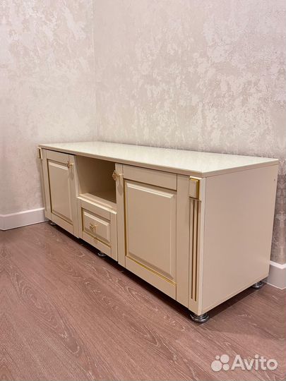 Тумба под тв