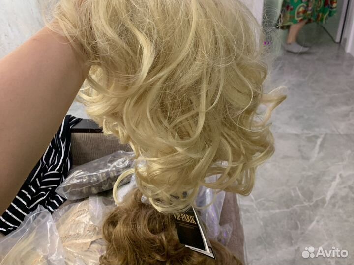 Парик женский новые с биркой