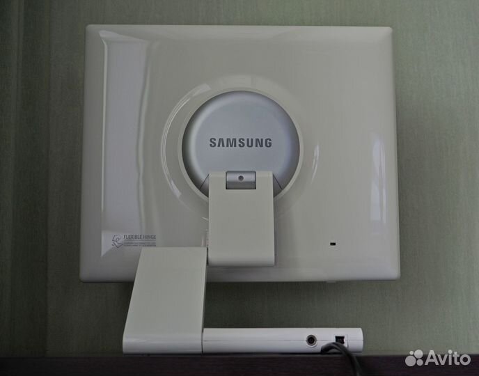 Монитор Samsung Syncmaster 971P, 19 дюймов