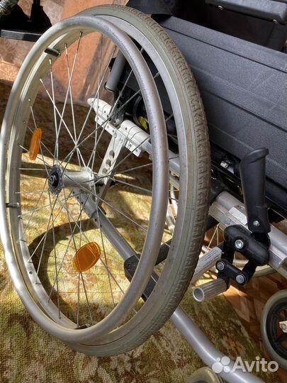 Коляска инвалидная