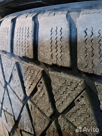 Bridgestone Blizzak DM-V2 265/60 R18 110R