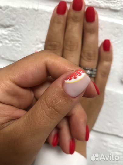 Покрытие гель-лак шеллак маникюр наращивание