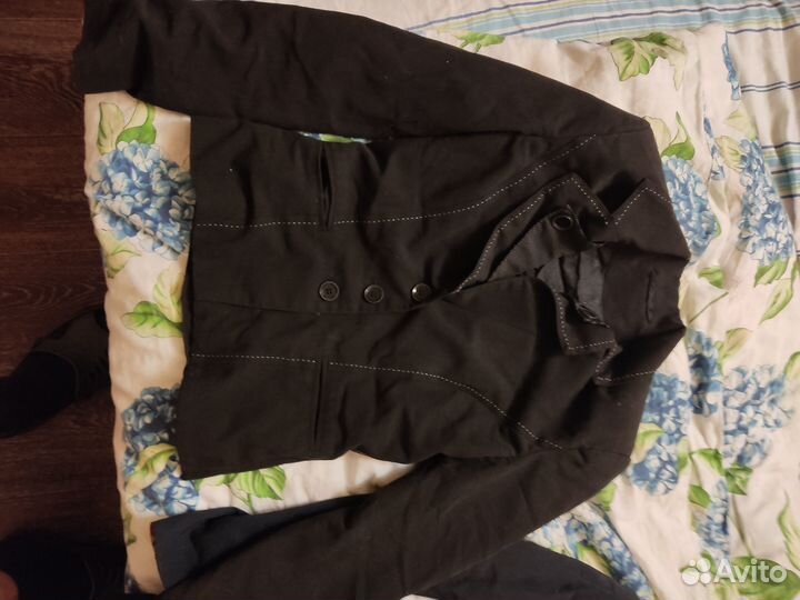 Одежда на девочку 7-14 лет,пиджаки школьные