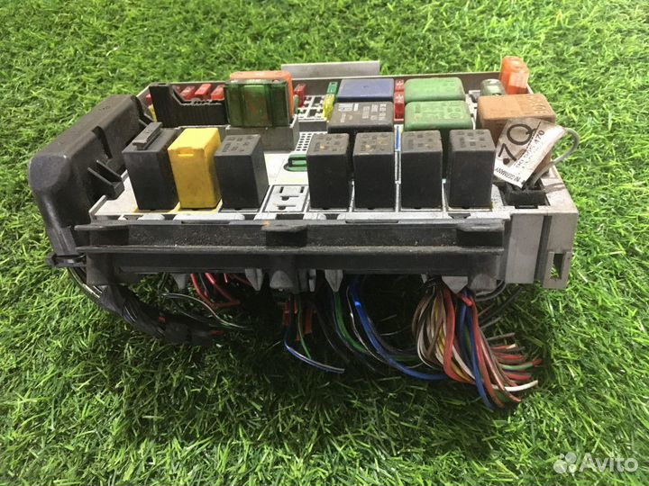 Блок предохранителей Opel Vectra B
