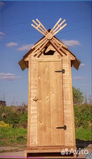 Дачный туалет деревянный