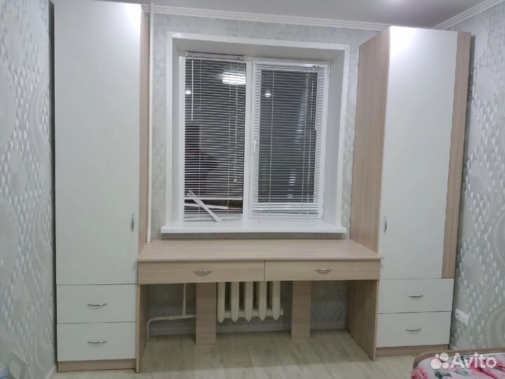 Письменный стол