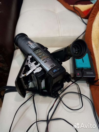 Видеокамера panasonic