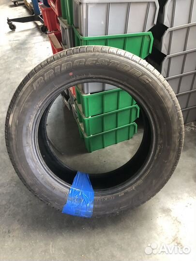 Bridgestone Dueler H/L 33 235/65 R18