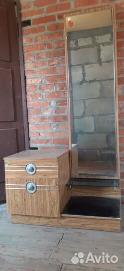 Банкетка-пуфик, Трюмо, тумбочка