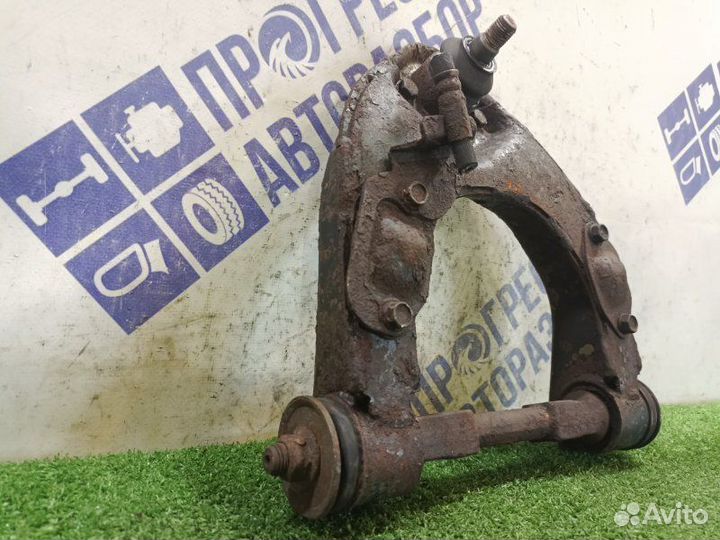 Рычаг подвески верхний передний правый Hyundai