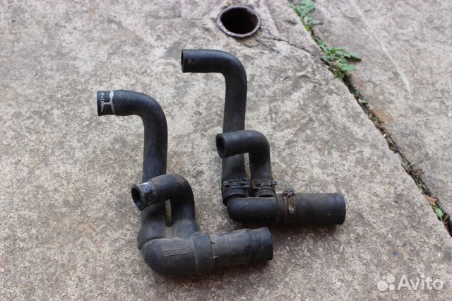 6. Патрубок системы охлаждения passat b4. 9 дизель. Патрубок сапуна пассат б3 2е. Патрубок верхний пассат б3.