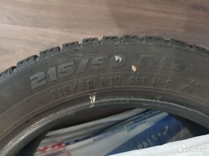 Formula Ice 215/50 R17 95T