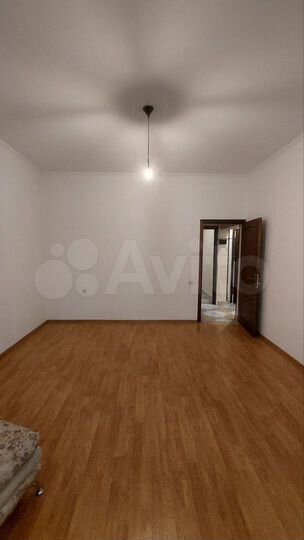 3-к. квартира, 74,7 м², 1/10 эт.