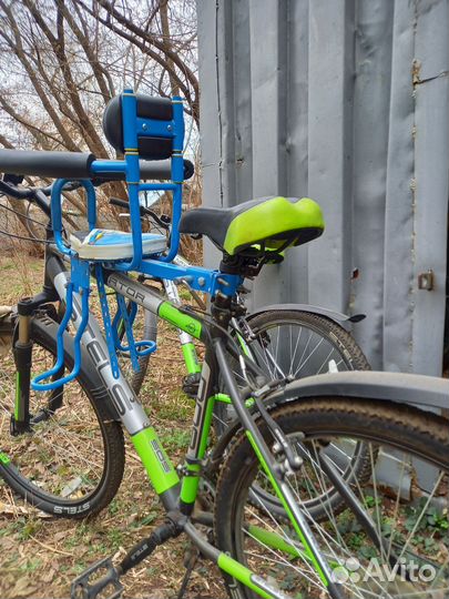 Детское кресло на велосипед переднее