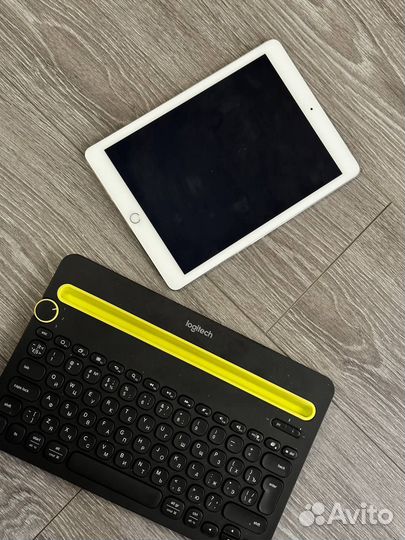 Apple iPad Air 2 + Bluetooth клавиатура в подарок