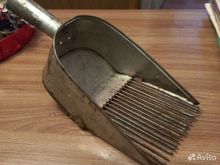 Совок для сбора ягод