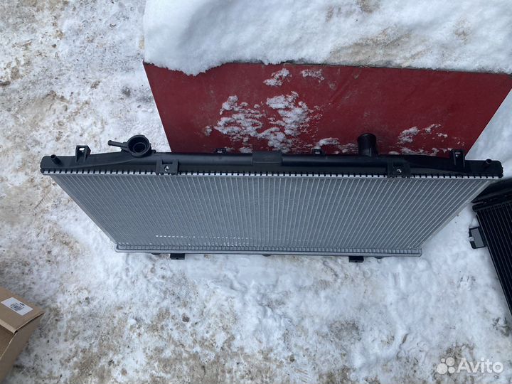 Honda accord 8 радиатор охлаждения основной