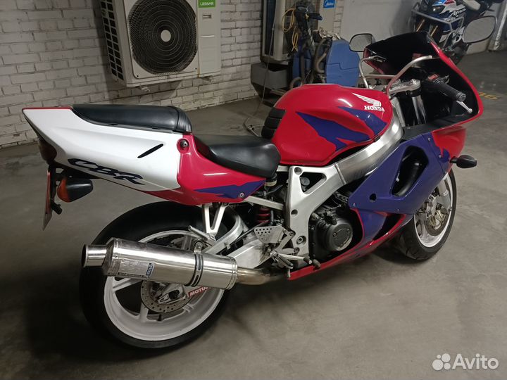 Honda CBR 919RR Fireblade
