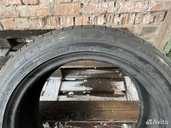 Bridgestone Potenza RE050 225/50 R17