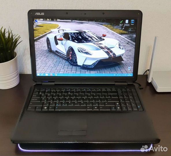 Ноутбук asus