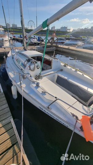 Парусная яхта Conrad 25RT
