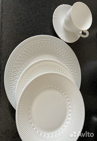 Сервиз столовый и чайный