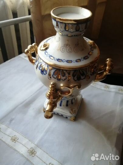 Фарфоровый самовар Гжель