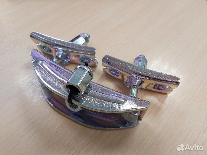 Уравнитель тормозных тросов для тандемной оси при