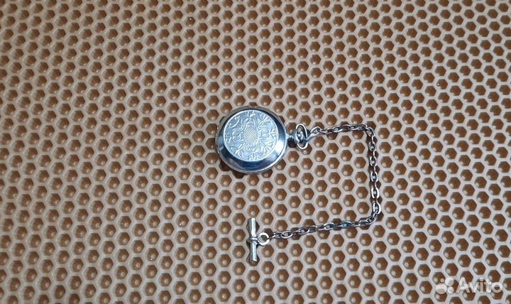 Часы карманные, молния. СССР Доставка