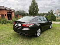 Toyota Camry 2.5 AT, 2019, 47 000 км, с пробегом, цена 2 990 000 руб.