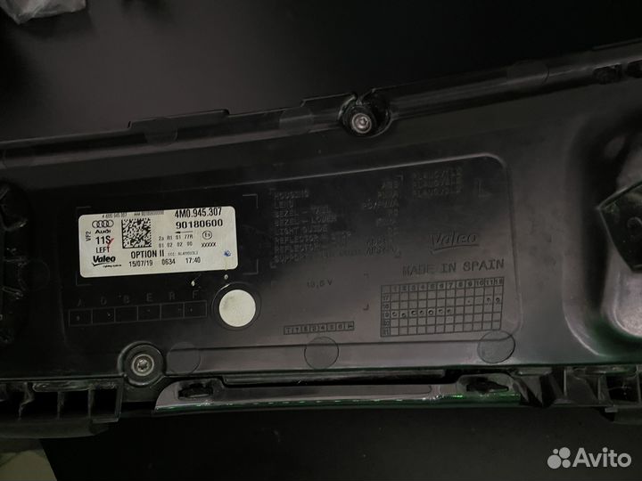 Задний левый фонарь Audi SQ7