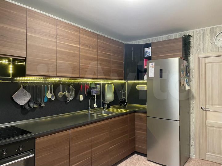 4-к. квартира, 103,1 м², 1/9 эт.