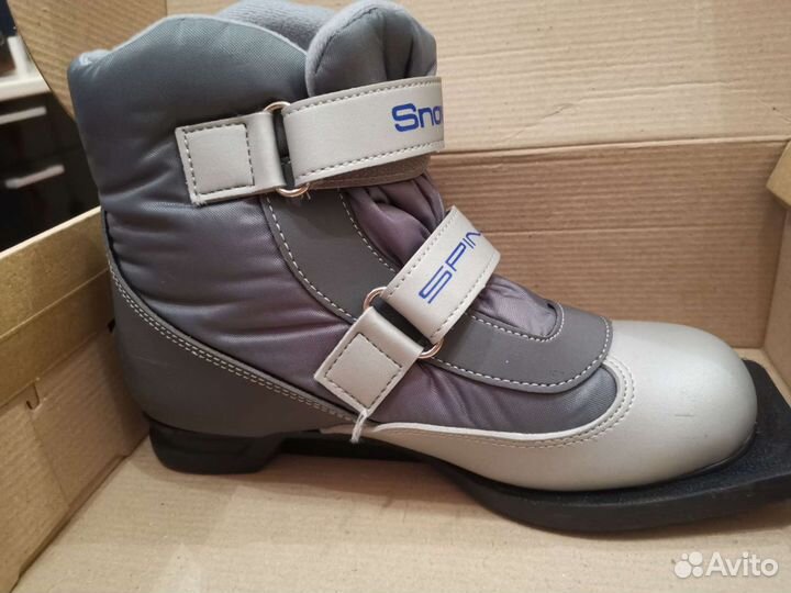 Лыжные ботинки классические