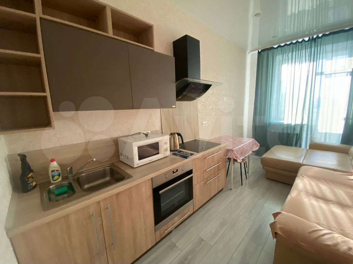 1-к. квартира, 52 м², 14/17 эт.