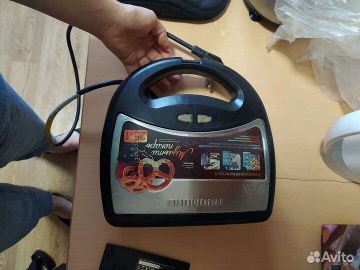 Мультпекарь Redmond на запчасти