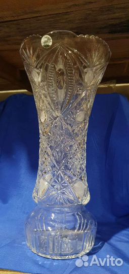 Хрустальная ваза для цветов