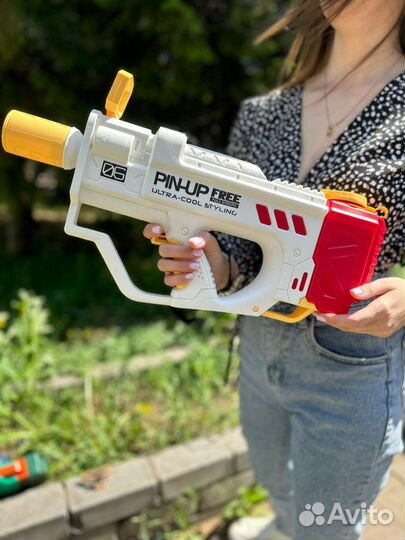 Электрический водяной пистолет