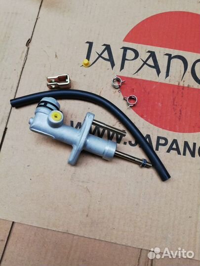Главный цилиндр сцепления Mazda 2DY