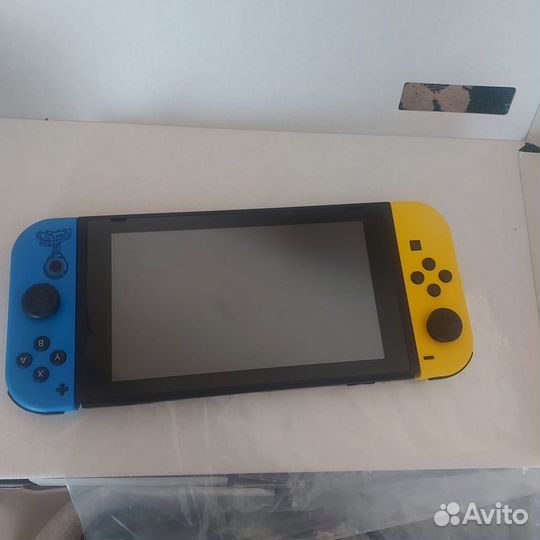 Портативная игровая приставка nintendo switch