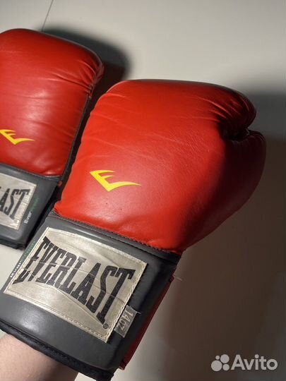 Боксерские перчатки everlast
