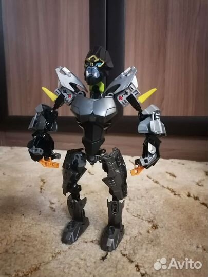 Lego робот из коллекции chima