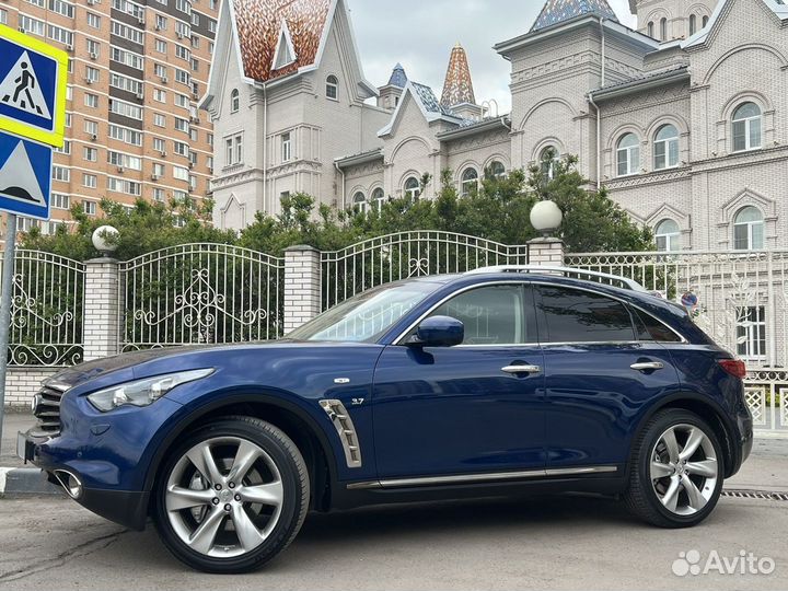 Infiniti QX70 3.7 AT, 2016, 209 500 км