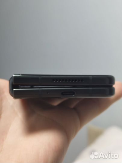 Samsung Galaxy Z Fold3 5G, 12/256 ГБ