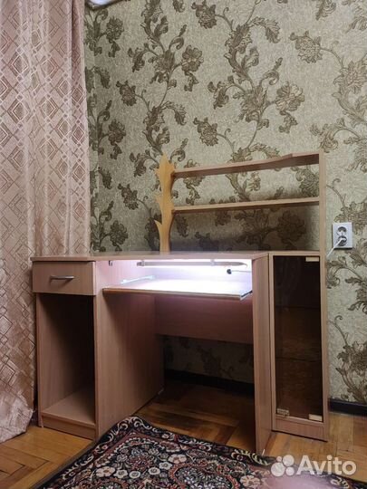 Компьютерный стол