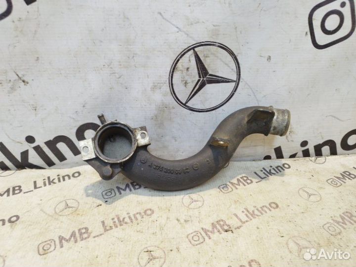 Трубка системы охлаждения Mercedes-Benz M275 V12