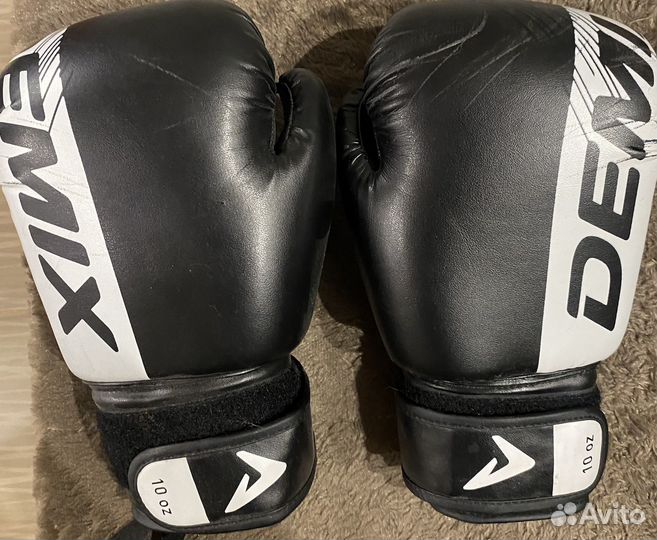 Боксерские перчатки 10 oz Demix